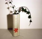 Flaschenkleid mit roter Bl�te