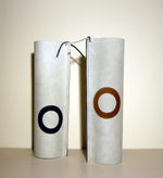 Flaschenkleider mit symbolischen Ringen -
                        ID08004F